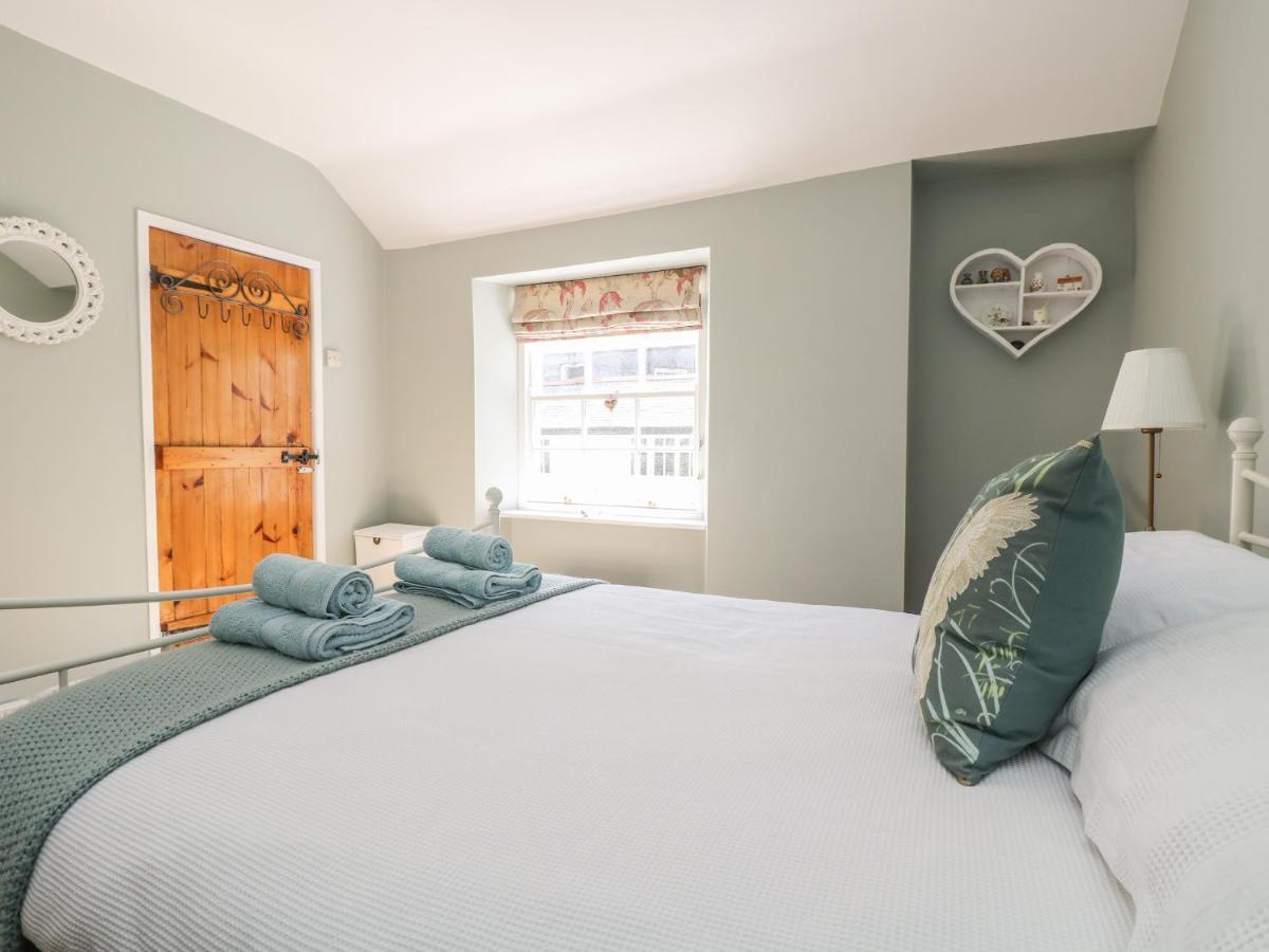 Primrose Cottage Penryn Bagian luar foto